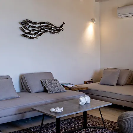 Sea Breeze Triantaros Tinos