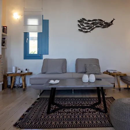 Sea Breeze Triantaros Tinos Villa *