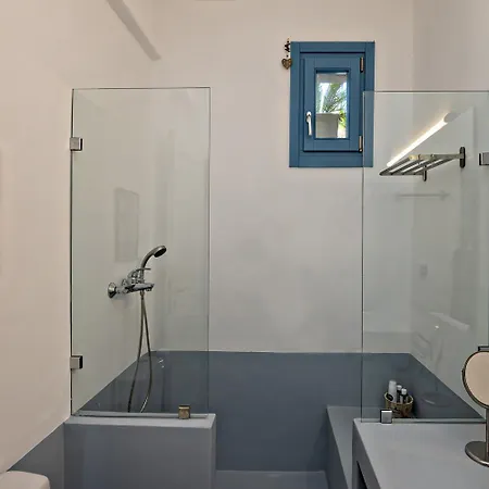 Sea Breeze Triantaros Tinos Villa *