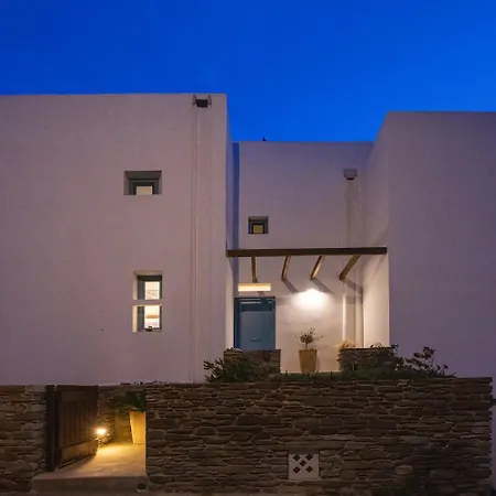 Sea Breeze Triantaros Tinos Villa *