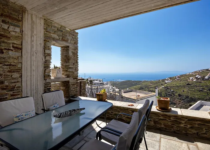 Sea Breeze Triantaros Tinos Villa *