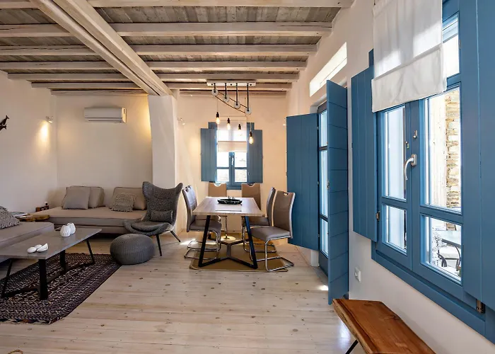 Sea Breeze Triantaros Tinos *