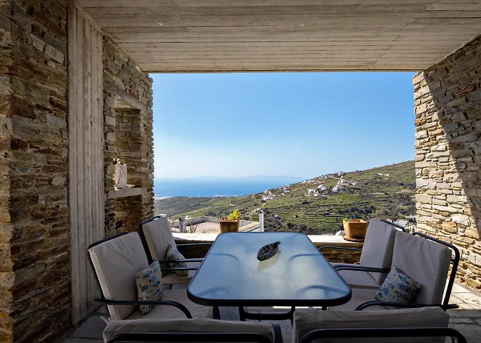 Sea Breeze Triantaros Tinos Villa *